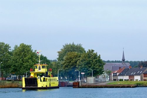 Foto van een boot op het water